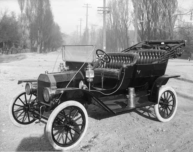 Файл:1910Ford-T.jpg